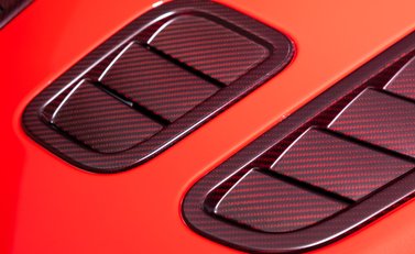 Aston Martin V12 Vantage S Roadster 38