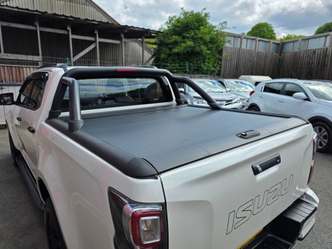 Isuzu D-Max V-CROSS DCB AUTO 10