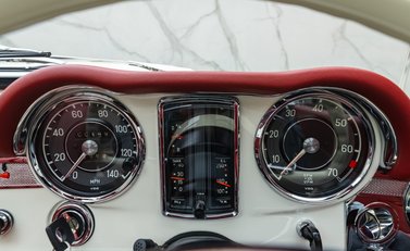 Mercedes-Benz 280 SL W113 Pagoda 26