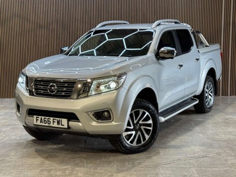 Nissan Navara 2.3 Navara Tekna dCi Auto 4WD 5dr 34