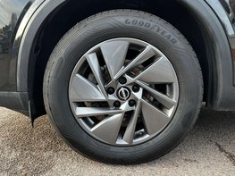 Nissan Qashqai 1.3 Qashqai Acenta Premium DiG-T MHEV 5dr 12