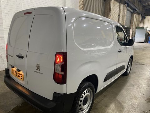 Peugeot Partner BLUEHDI PROFESSIONAL PREMIUM PLUS L1 5