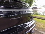 Porsche Macan 2.0T PDK 4WD SUV 9