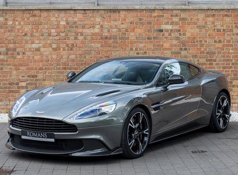 Aston Martin Vanquish S 6