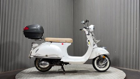 Lexmoto Milano 2017 ONLY 2K RUNNING 50CC AUTO PROJECT BIKE SCOOTER