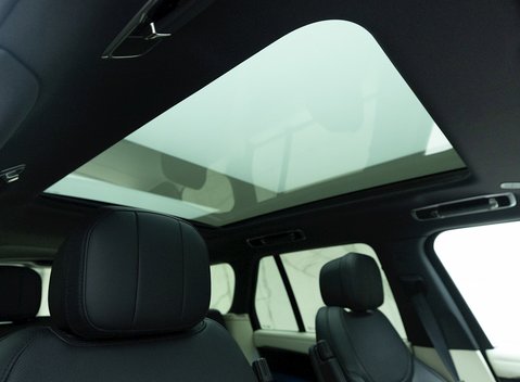 Land Rover Range Rover P400 HSE 11