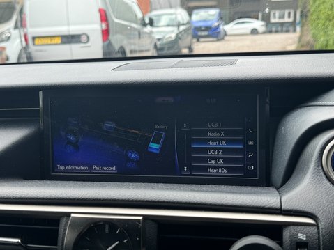 Lexus Is 2.5 300h F Sport Saloon 4dr Petrol Hybrid E-CVT Eu 20