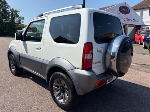 Suzuki Jimny 1.3 ADVENTURE 4X4 11