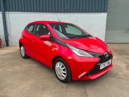 Toyota Aygo 1.0 VVT-i x-play Euro 6 5dr