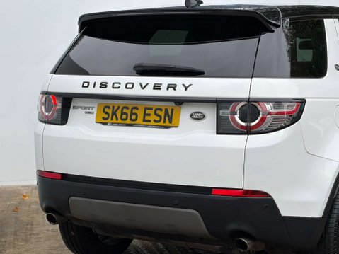 Land Rover Discovery Sport 2.0 Discovery Sport Black HSE TD4 Auto 4WD 5dr 30