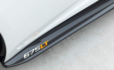 McLaren 675LT 25