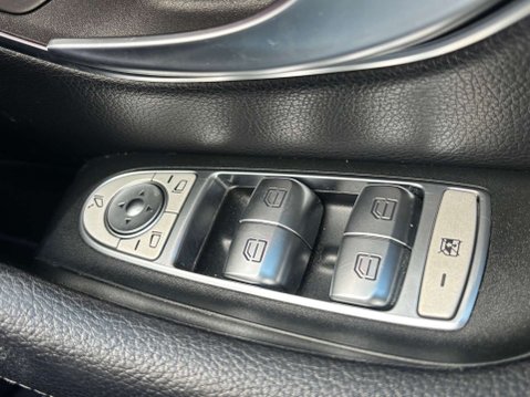 Mercedes-Benz E Class 2.0 E220d AMG Line (Premium) Saloon 4dr Diesel G-Tronic+ 4MATIC Euro 6 (s/s 35