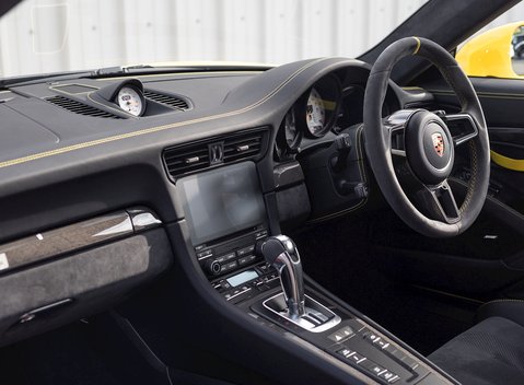 Porsche 911 (991.2) GT3 RS Weissach 17