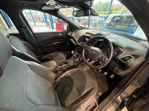 Ford Kuga 2.0 TDCi EcoBlue ST-Line Edition Euro 6 (s/s) 5dr 9