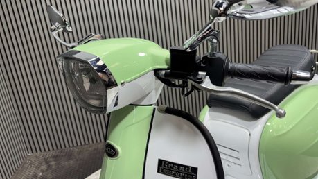 Royal Alloy GT 2020 ONLY 1K 1 OWNER SCOOTER LONG MOT MODERN RETRO 125CC 25