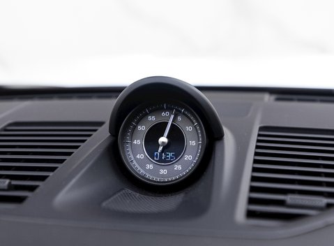 Porsche 911 Turbo S (992) 17