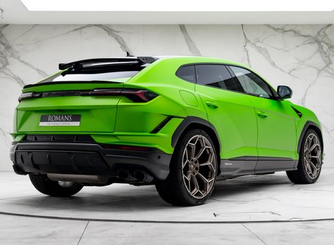 Lamborghini Urus PERFORMANTE 6