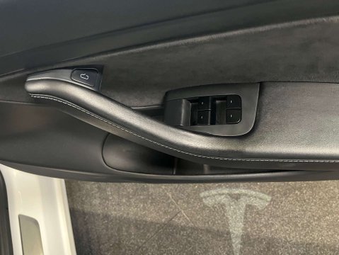 Tesla Model 3 Model 3 Standard Range + 4dr 11