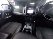 Mitsubishi Shogun 3.2 Shogun SG3 DI-D LWB Auto 4WD 5dr 5