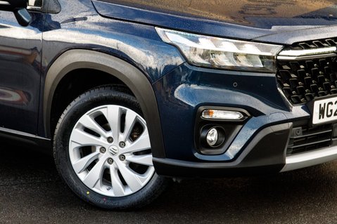 Suzuki SX4 S-Cross MOTION BOOSTERJET MHEV 11