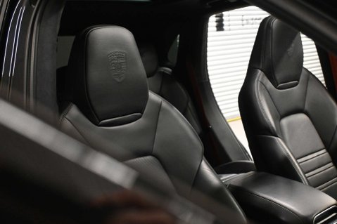 Porsche Cayenne 4.0 Cayenne V8 T Auto 4WD 5dr 7
