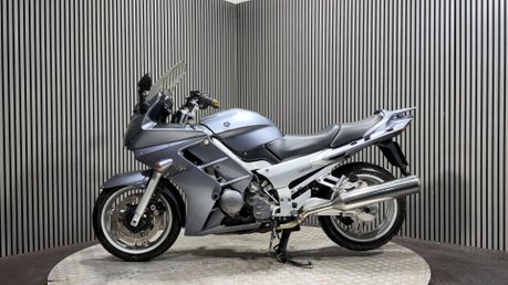 Yamaha FJR1300 2004 ONLY 36K SPARES OR REPAIR SPORTS TOURER PROJECT BIKE 4