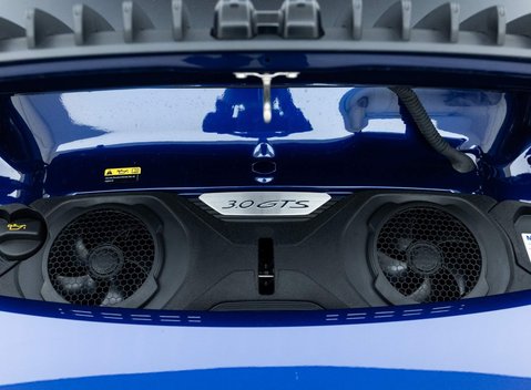 Porsche 911 Carrera GTS (992) 26