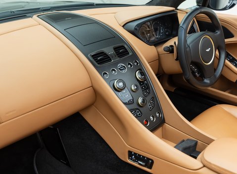 Aston Martin Vanquish ZAGATO SPEEDSTER 20