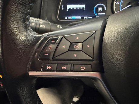 Nissan LEAF 40kWh 2.Zero Auto 5dr 13
