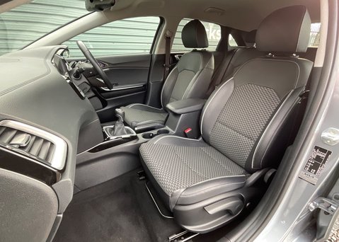 Kia Ceed 1.5 T-GDI '3' ISG 17