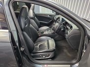 Audi RS4 4.2 FSI V8 Estate 5dr Petrol S Tronic quattro Euro 5 (450 ps) 22
