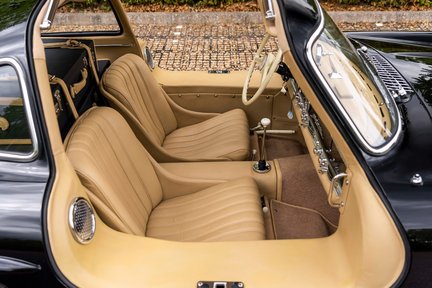 Mercedes-Benz 300 SL Gullwing 39