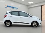 Hyundai i10 1.2 Premium Euro 5 5dr 3