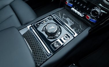 Rolls-Royce Cullinan Black Badge 27