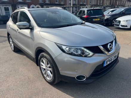 Nissan Qashqai 1.2 DIG-T Tekna XTRON 2WD Euro 6 (s/s) 5dr