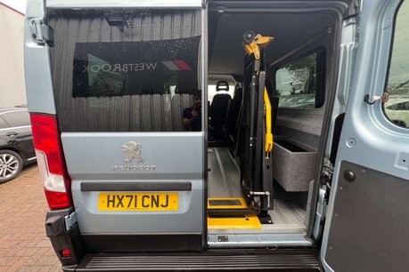 Peugeot Boxer 2.2 BlueHDi 333 S Window Van 5dr Diesel Manual L1 H1 Euro 6 (s/s) (120 ps) 53