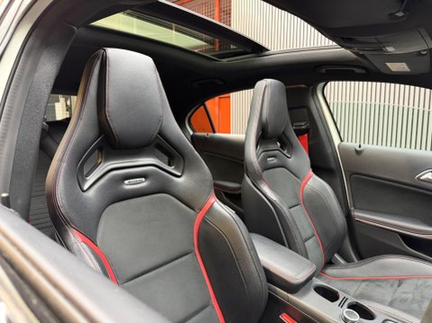 Mercedes-Benz A Class 2.0 A45 AMG SpdS DCT 4MATIC Euro 6 (s/s) 5dr 29