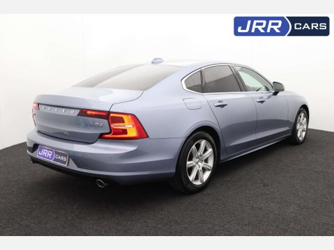 Volvo S90 2.0 S90 Momentum D4 Auto 4dr 7