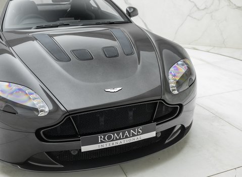Aston Martin V12 Vantage S 34