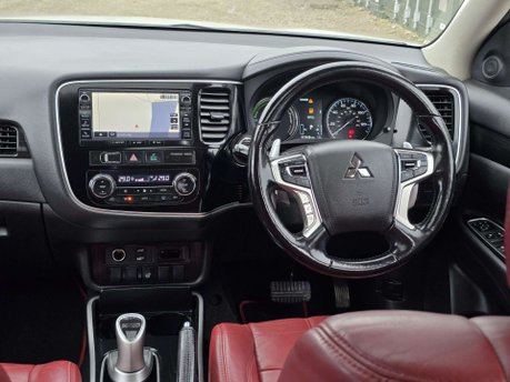 Mitsubishi Outlander 2.0h 12kWh GX5h SUV 5dr Petrol Plug-in Hybrid CVT 4WD Euro 6 (s/s) (200 ps) 20