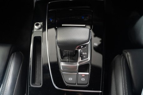Audi Q5 2.0 TFSIe 50 Edition 1 SUV 5dr Petrol Plug-in Hybrid S Tronic quattro Euro 9