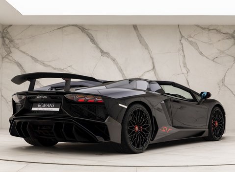 Lamborghini Aventador SV LP 750-4 Roadster 10