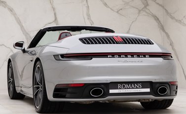 Porsche 911 Carrera 4S Cabriolet (992) 9