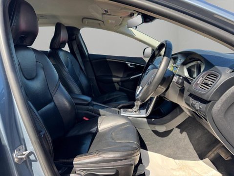 Volvo V40 1.5 T3 Pro Auto Euro 6 (s/s) 5dr 12