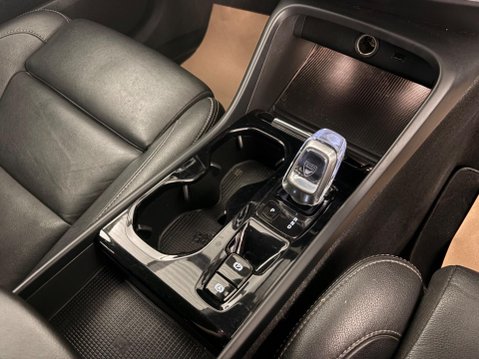 Volvo XC40 1.5h T5 Twin Engine Recharge 10.7kWh Inscription Pro Auto Euro 6 (s/s) 5dr 24