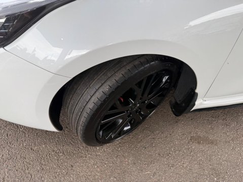 Kia Pro Ceed 1.6 T-GDi GT Tech Euro 5 3dr 33