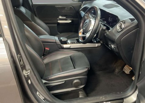 Mercedes-Benz GLB 1.3 GLB200 AMG Line (Premium) SUV 5dr Petrol 7G-DCT Euro 6 (s/s) (163 ps) 10