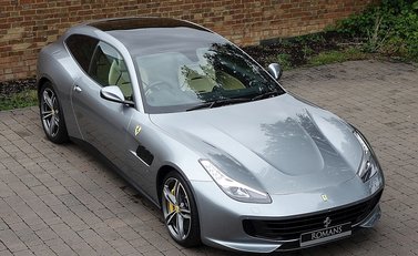 Ferrari GTC4 Lusso 3
