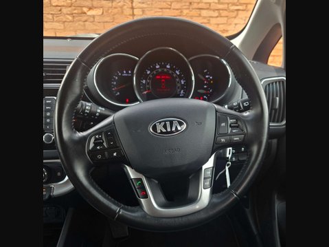 Kia Rio 1.4 Rio 3 ISG CRDi 5dr 31