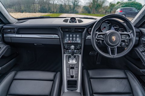 Porsche 911 CARRERA S PDK 13